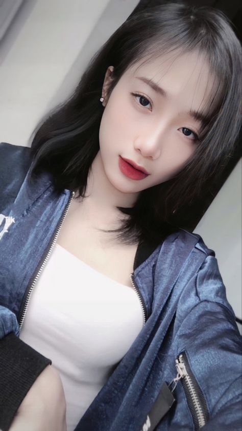 在线播放有奶水的女人