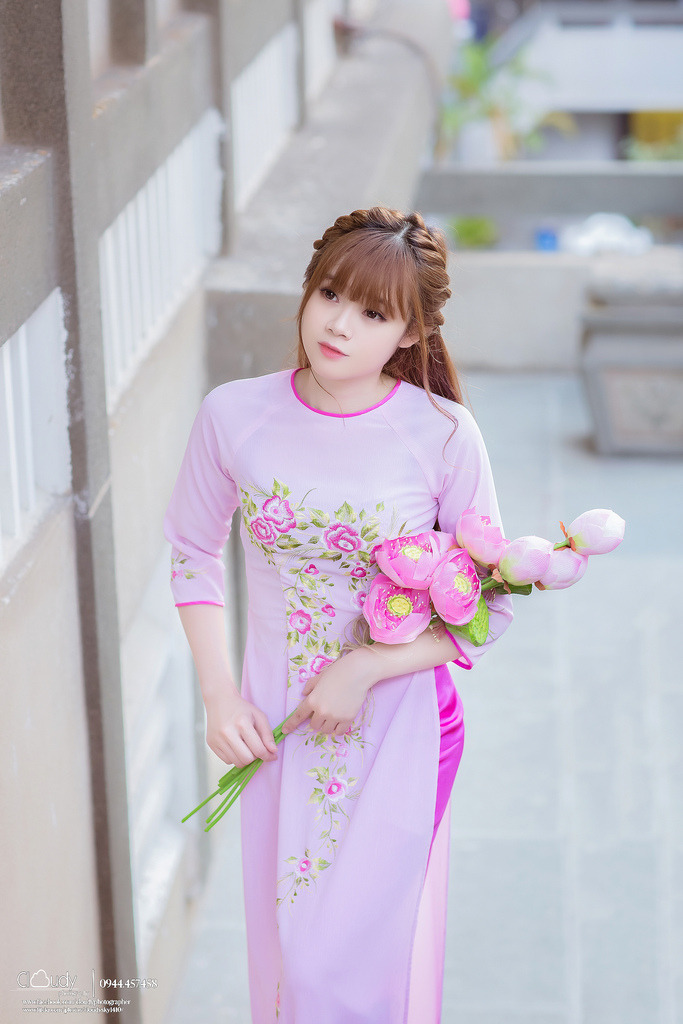 年轻女秘书的目的